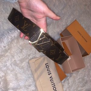 Great condition used LOUIS VUITTON MENS BELT